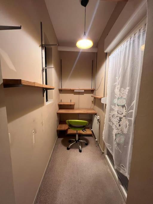 Duisburg Feelhome, Flughafen Nah,3-Schlafzimmer, Dusche Ebenerdig, Zentral, Wifi, Ground Floor Экстерьер фото